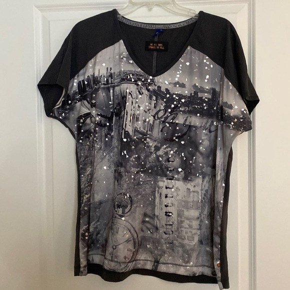 NWOT CECIL We All Have Stories To Tell Graphic Tee - Size XL - Picture 1 of 2
